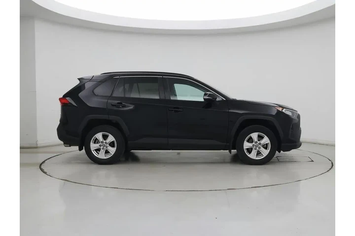 $29998 : Toyota RAV4 2021 AWD XLE 4dr image 7