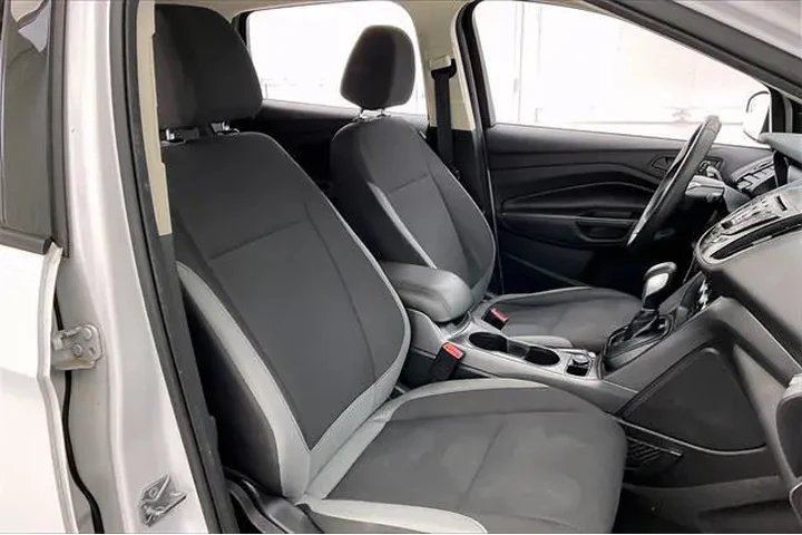 $8990 : Ford Escape 2016 S 4dr SUV image 7