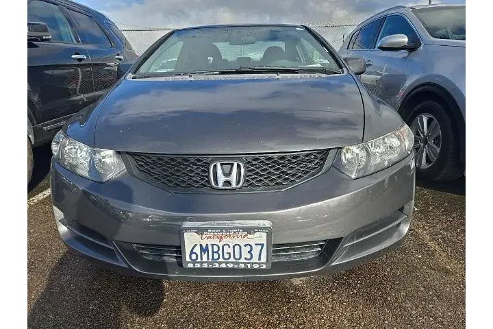 $9491 : Honda Civic 2010 LX 2dr Coup image 2