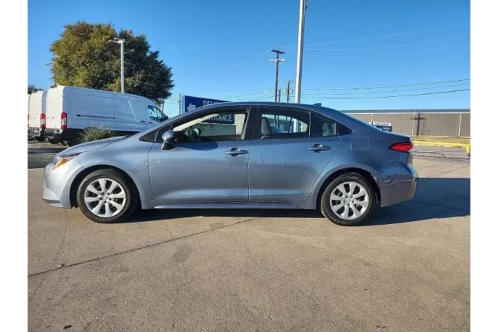$20496 : Toyota Corolla 2024 LE 4dr S image 5