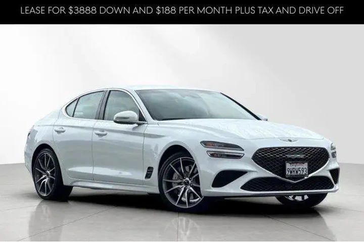 $38006 : Genesis G70 2026 2.5T Standa image 3