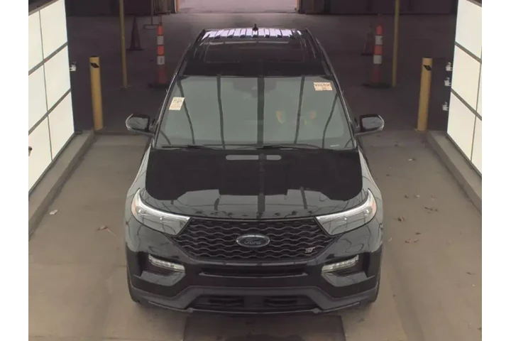 $36999 : Ford Explorer 2023 AWD ST 4d image 3