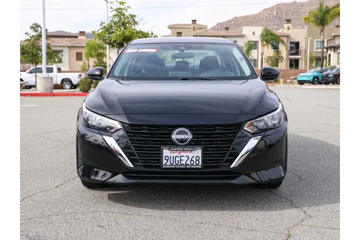 $19753 : Nissan Sentra 2025 SV 4dr Se image 9