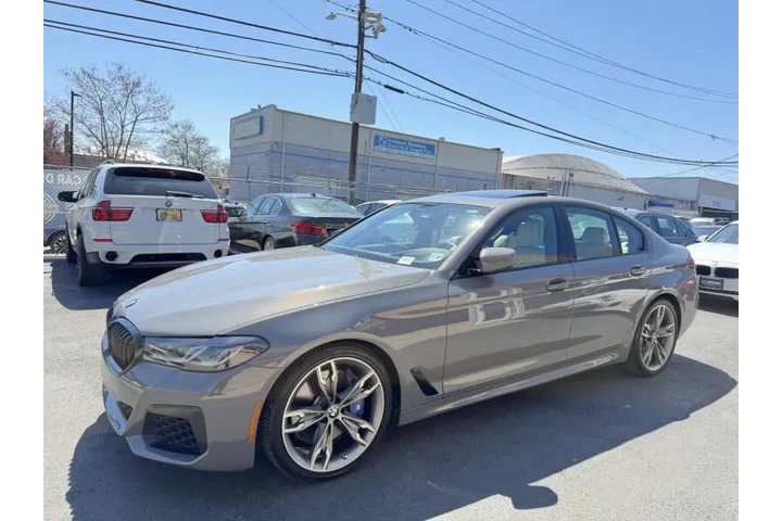 $54999 : 2022 BMW 5 Series M550i xDrive image 6