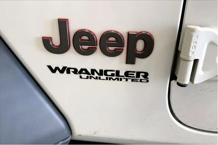 $31428 : Jeep Wrangler Unlimited 2021 image 9