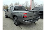 $33985 : Nissan Frontier 2024 4x2 SL thumbnail
