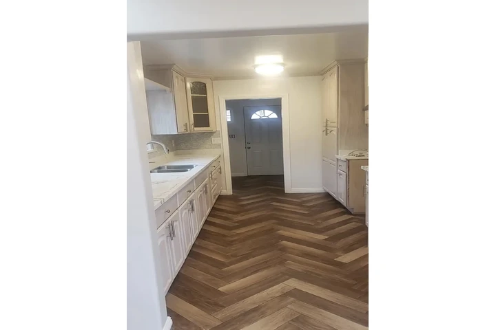 $2800 : Home of great amenities… image 7