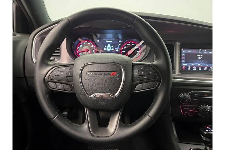 $22998 : Dodge Charger 2021 SXT 4dr S image 10