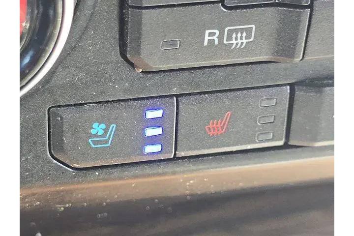 $32665 : Ford F-150 2018 4x4 Lariat 4 image 5