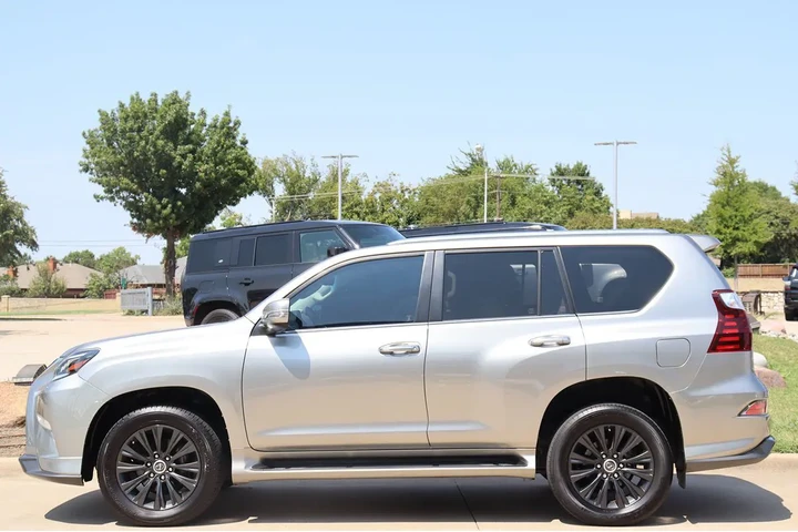 $43641 : 2021 GX 460 Premium 4WD image 9