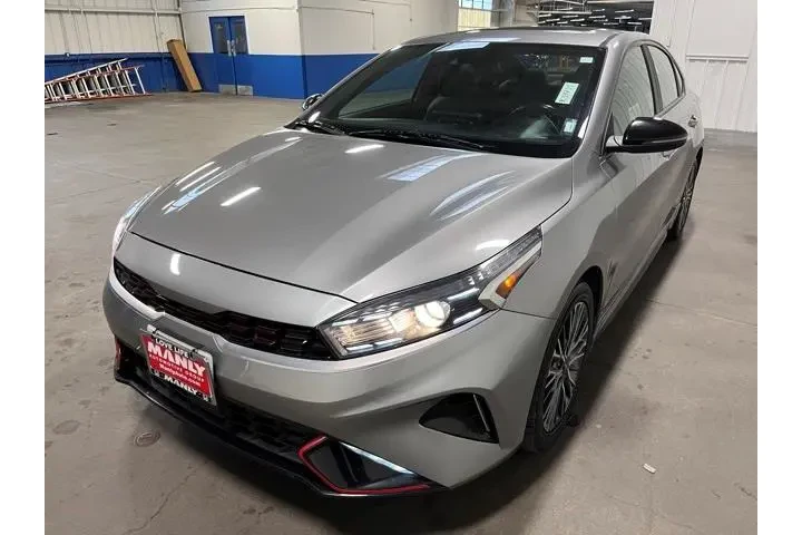 $17547 : Kia Forte 2023 GT-Line 4dr S image 7