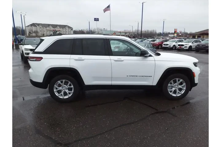 $37206 : Jeep Grand Cherokee 2023 4x4 image 7