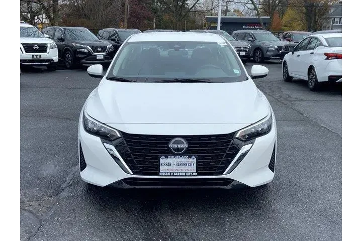 $16747 : Nissan Sentra 2025 S 4dr Sed image 2