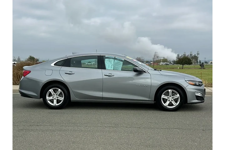 $18721 : Chevrolet Malibu 2023 LT 4dr image 3