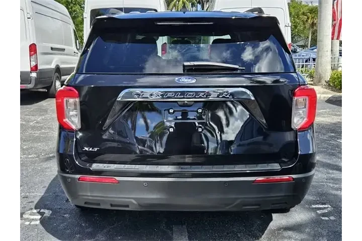 $30990 : Ford Explorer 2023 XLT 4dr S image 10