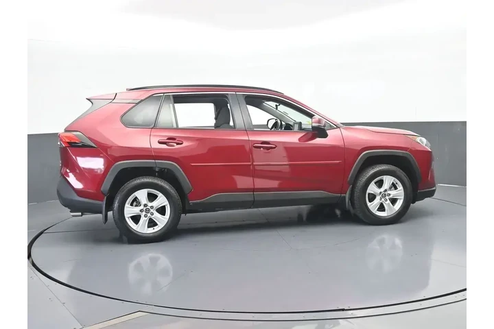 $21991 : Toyota RAV4 2020 AWD XLE 4dr image 7