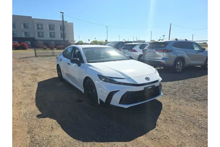 $38900 : Toyota Camry 2026 SE 4dr Sed image 1