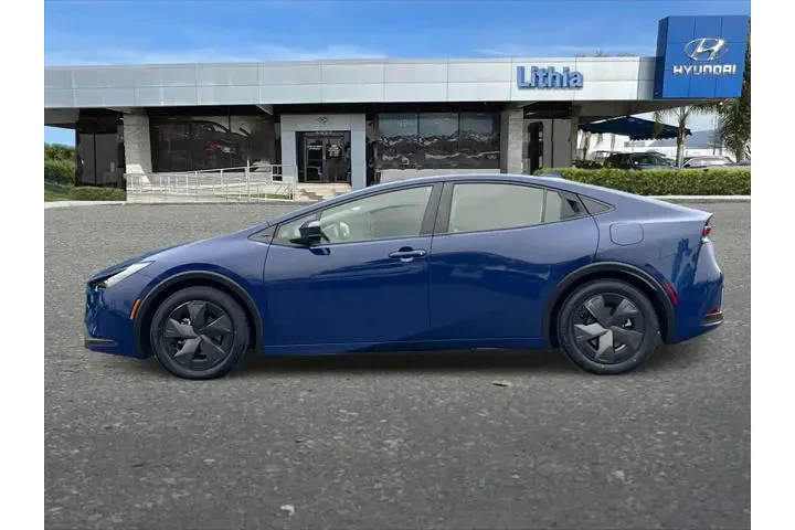 $22499 : Toyota Prius 2024 LE 4dr Hat image 6