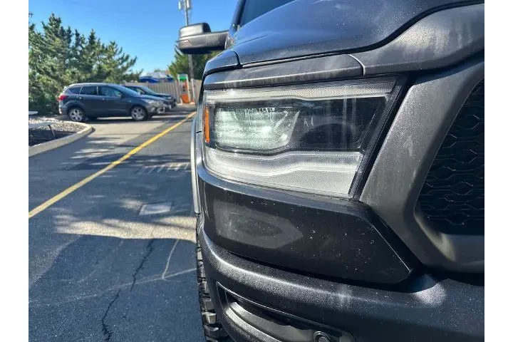 $31715 : Ram 1500 2019 4x4 Rebel 4dr image 9