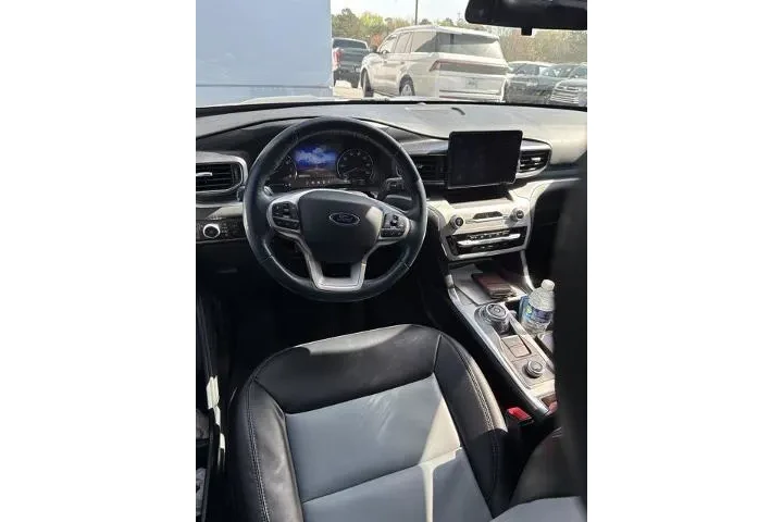 $29164 : Ford Explorer 2022 AWD XLT 4 image 8