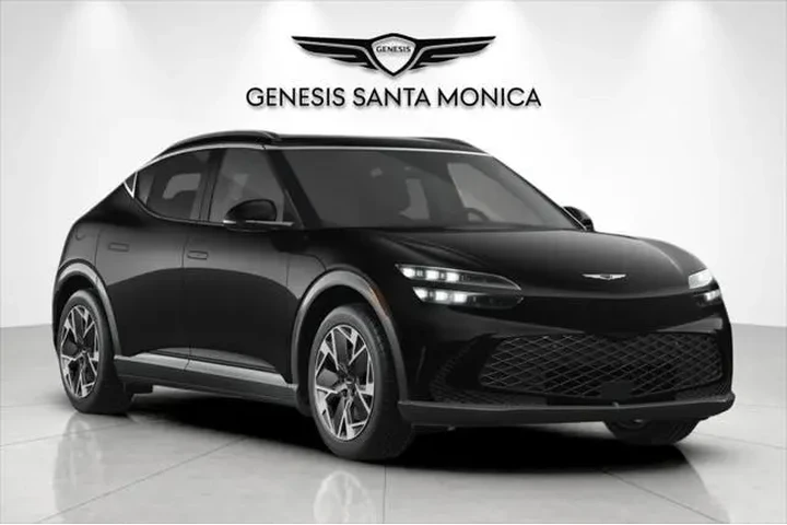 $39998 : Genesis GV60 2025 AWD Standa image 2