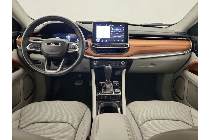 $22998 : Jeep Compass 2022 4x4 Limite image 9