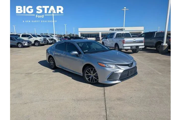 $25495 : Toyota Camry 2024 XLE 4dr Se image 1