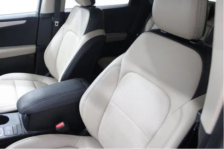 $19988 : Ford Escape 2020 AWD SEL 4dr image 6