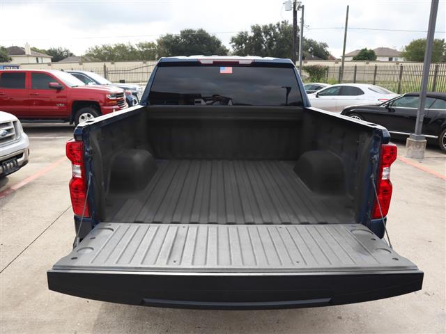 $29995 : 2020 Silverado 1500 LT Crew C image 5