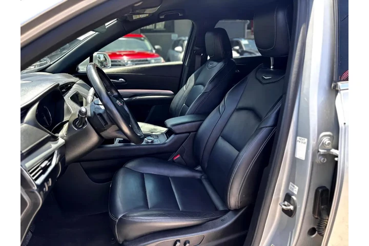 2020 XT4 FWD 4dr Premium Luxu image 7