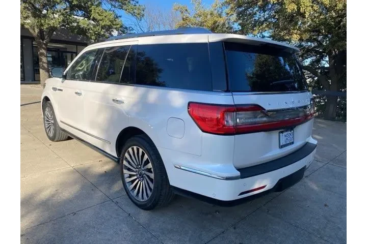 $32980 : Lincoln Navigator 2018 4x4 R image 4