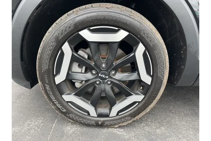 $31988 : Kia Telluride 2023 S 4dr SUV image 8