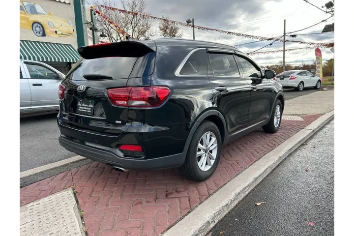 $12995 : 2019 Sorento LX image 4