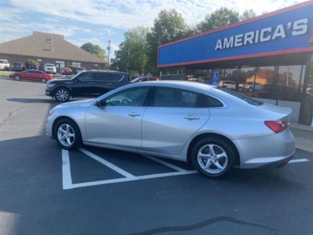 2018 Malibu image 6