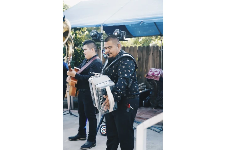 Grupo norteño con tuba 450/h. image 5