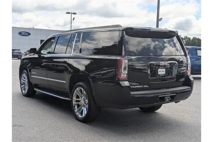 $25992 : GMC Yukon XL 2020 4x2 SLT 4d image 5