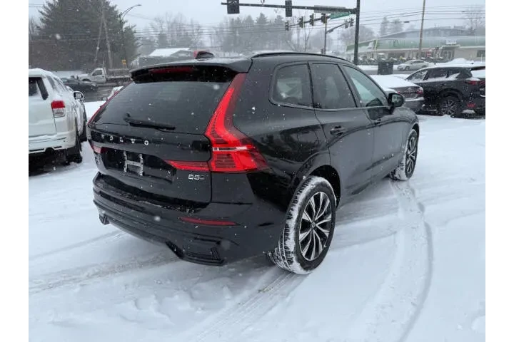 $35999 : 2025 XC60 image 4