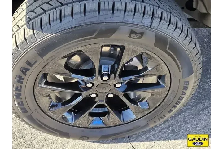 $31995 : Jeep Wrangler 2023 4x4 Sahar image 10