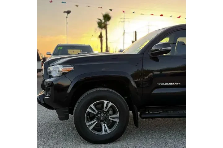 $33800 : 2019 TOYOTA TACOMA DOUBLE CAB image 5