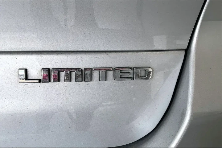 $32191 : Jeep Grand Cherokee L 2023 4 image 9