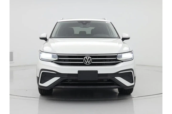 $20998 : Volkswagen Tiguan 2023 SE 4d image 5