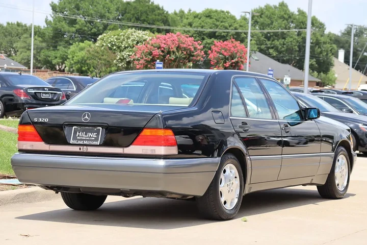 $28995 : 1995 S320 S Class image 10