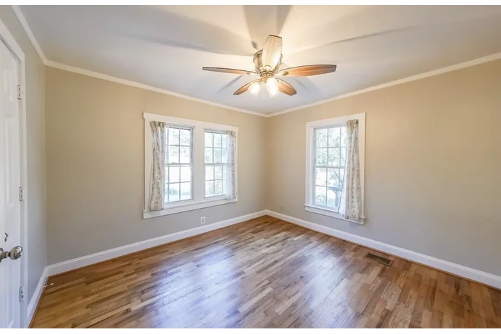 $1200 : 2Bed 2Bath Home in Atlanta, GA image 6