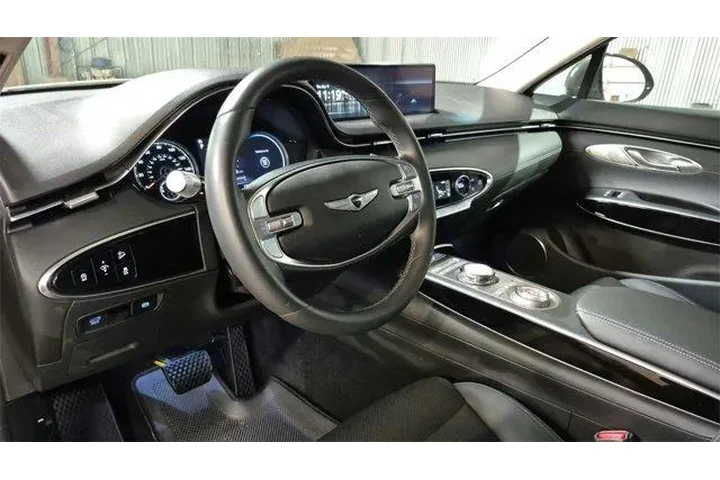 $38498 : Genesis GV70 2025 AWD 2.5T S image 9