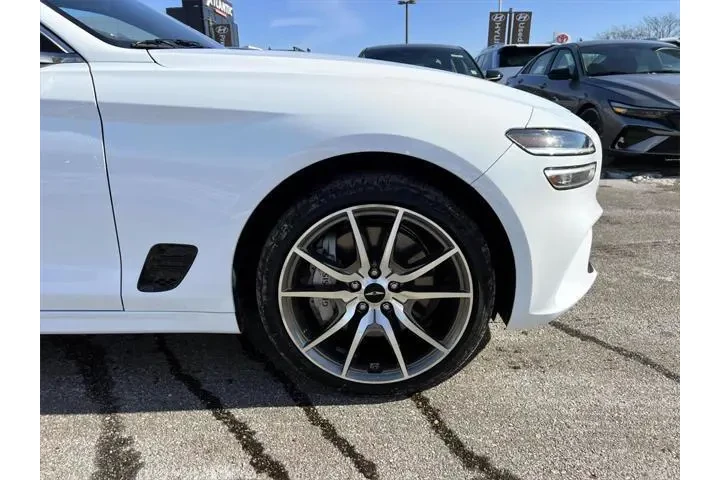$35500 : Genesis G70 2024 2.5T Standa image 6