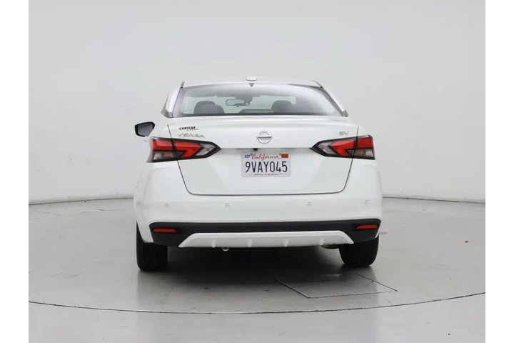 $16998 : Nissan Versa 2020 SV 4dr Sed image 6