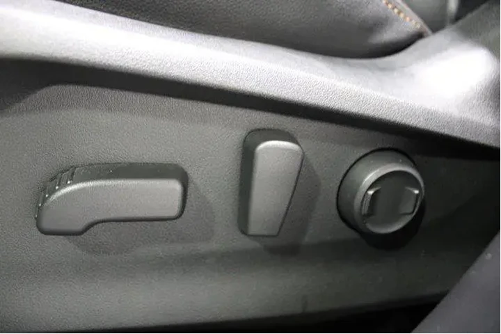 $37988 : Subaru Forester 2025 AWD Wil image 4