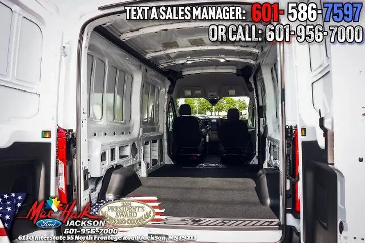 $31995 : Ford Transit 2023 250 3dr SW image 6