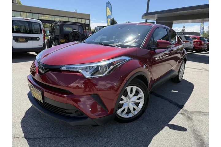 $13950 : 2019 C-HR LE image 3