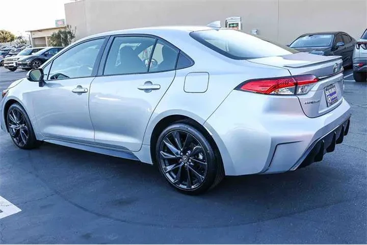 $18199 : Toyota Corolla Hybrid 2024 S image 4